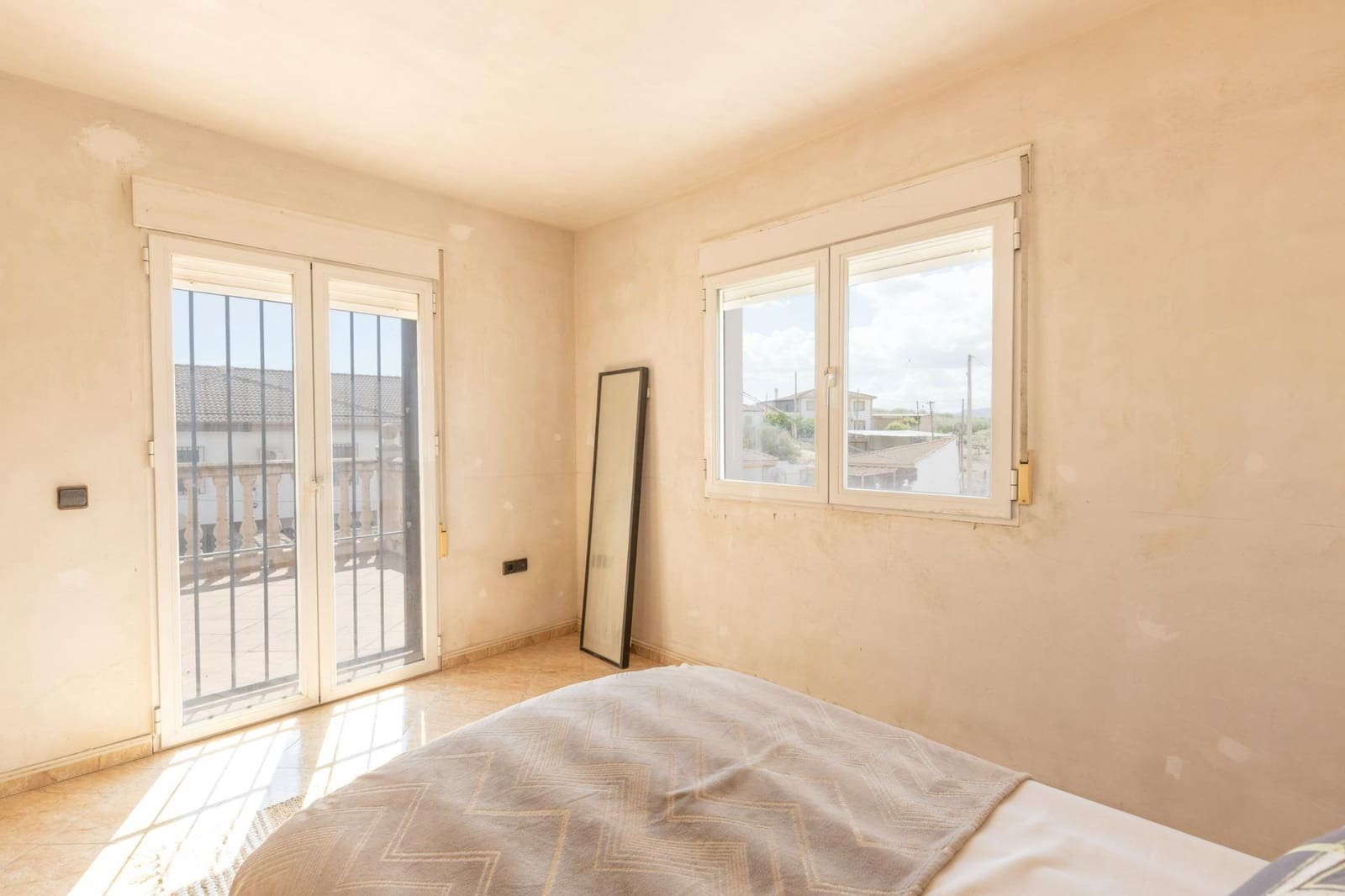 4 sypialnia Willa na sprzedaż w Escoznar z garażem - 149 900 € (Ref: 9916630)