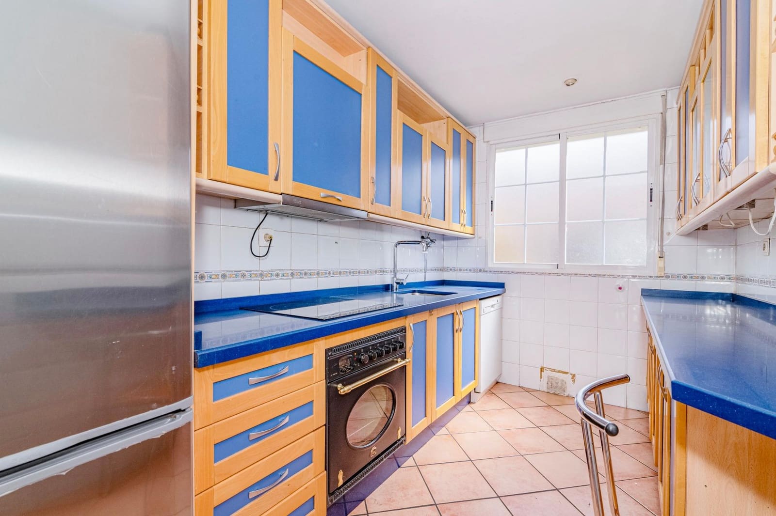 2 slaapkamer Rijtjeshuis te koop in Ogijares met zwembad garage - € 248.000 (Ref: 9916632)