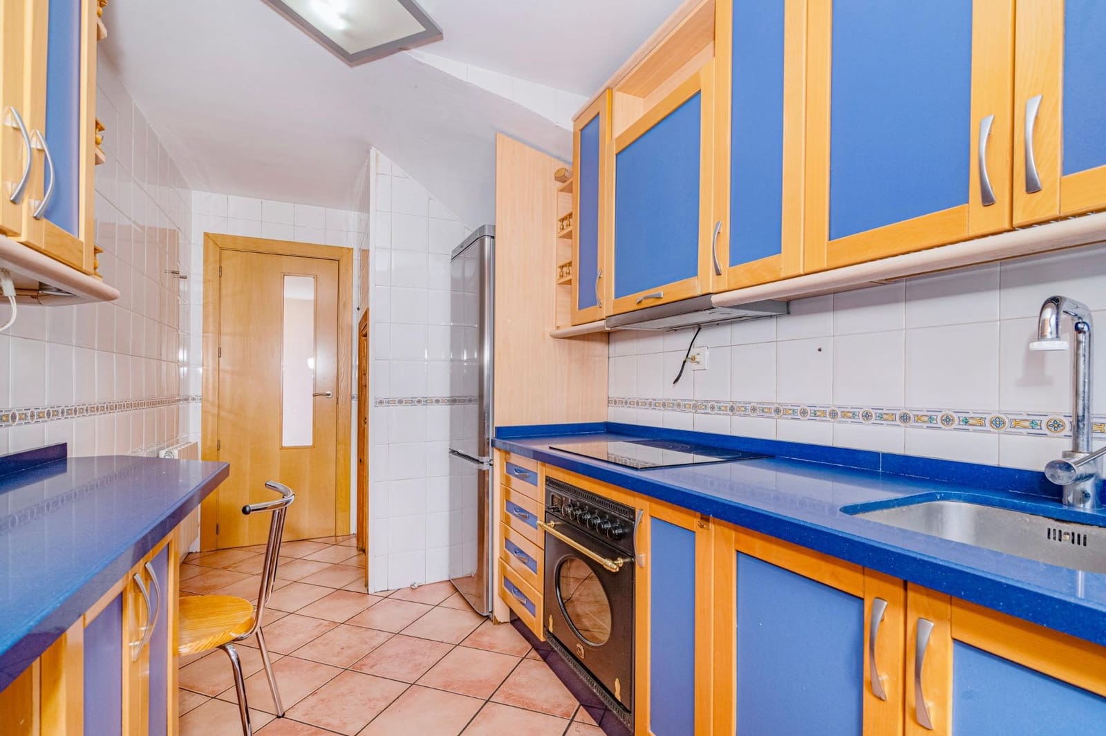 2 slaapkamer Rijtjeshuis te koop in Ogijares met zwembad garage - € 248.000 (Ref: 9916632)