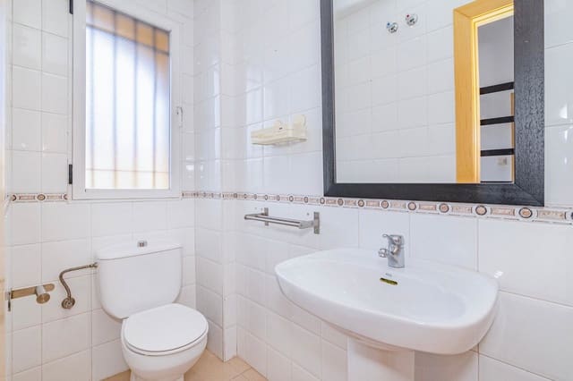 2 chambre Villa/Maison Mitoyenne à vendre à Ogíjares avec piscine garage - 248 000 € (Ref: 9916632)