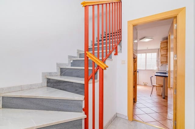 2 chambre Villa/Maison Mitoyenne à vendre à Ogíjares avec piscine garage - 248 000 € (Ref: 9916632)