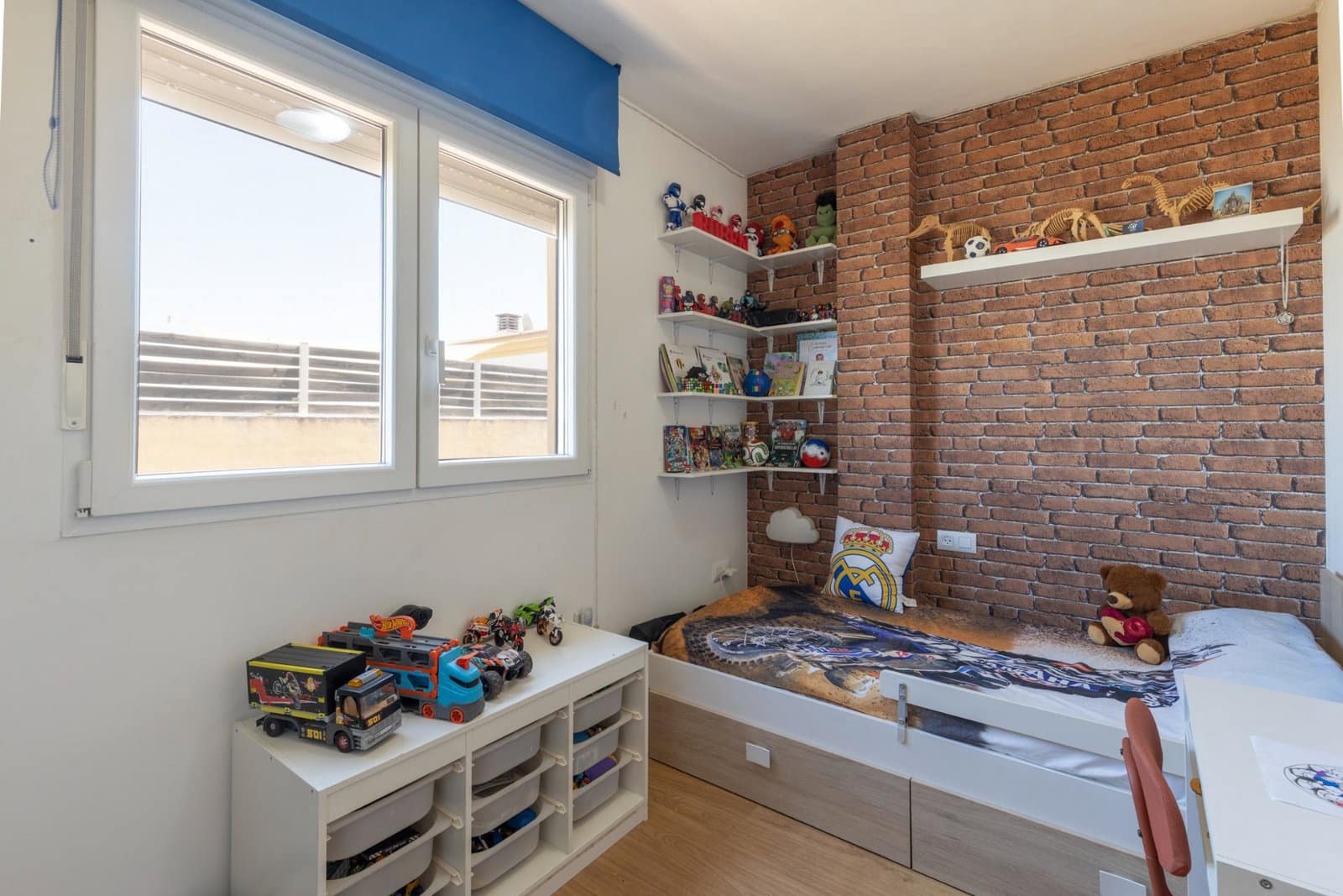 2 bedroom Penthouse for sale in Alhendin with garage - € 185,000 (Ref: 9916635)