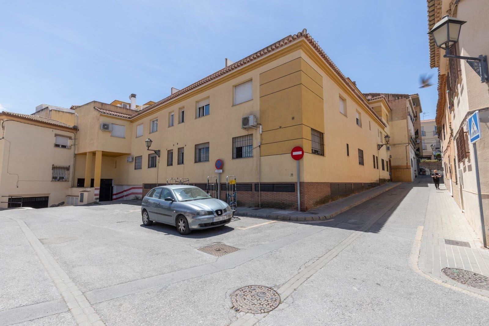 2 bedroom Penthouse for sale in Alhendin with garage - € 185,000 (Ref: 9916635)