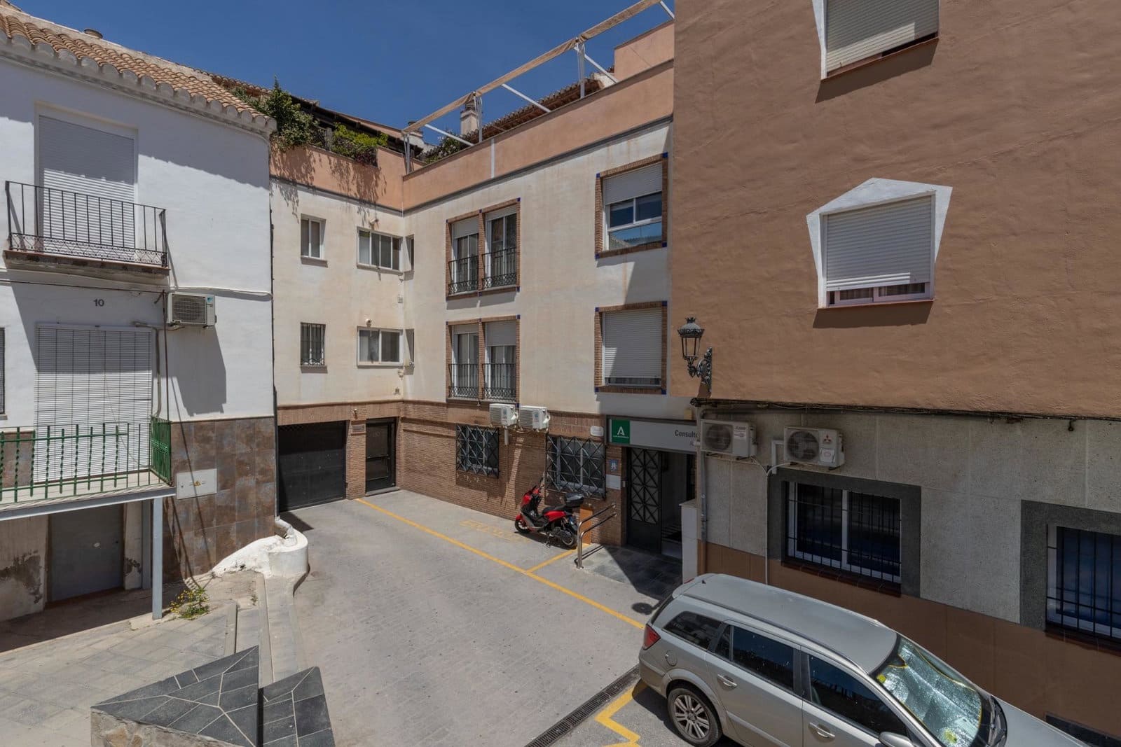 2 bedroom Penthouse for sale in Alhendin with garage - € 185,000 (Ref: 9916635)