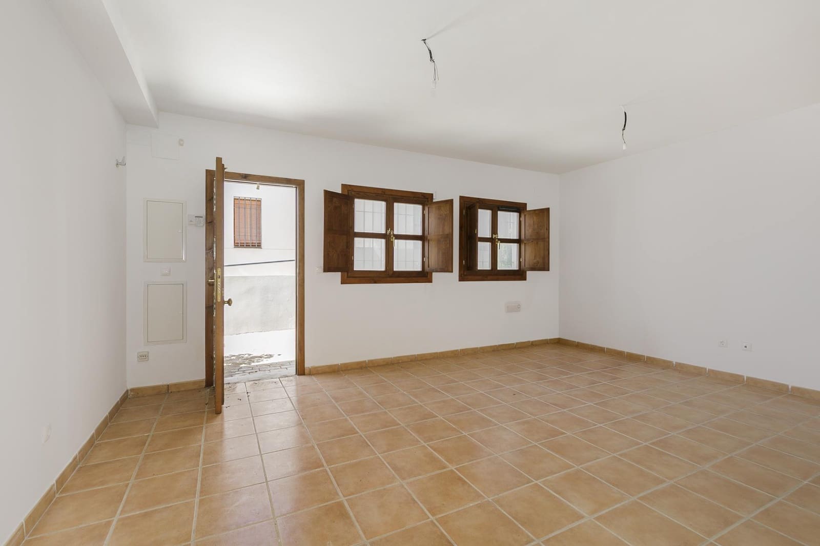 3 slaapkamer Appartement te koop in Laroles - € 65.000 (Ref: 9916636)