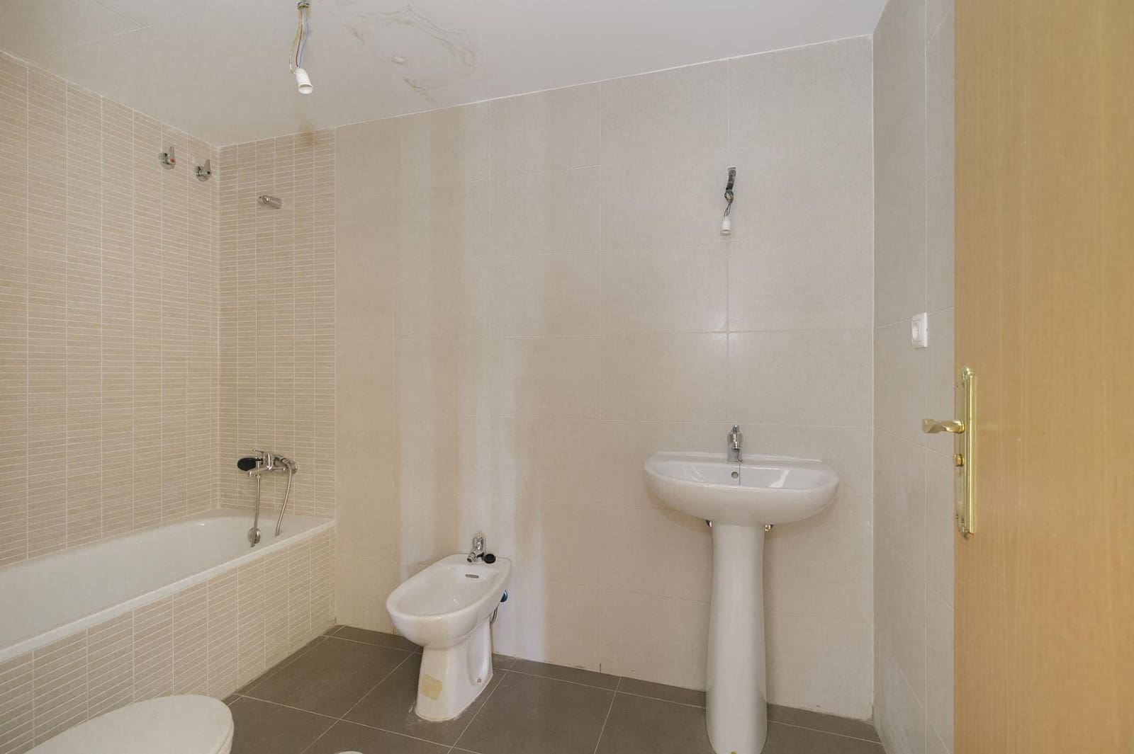 3 slaapkamer Appartement te koop in Laroles - € 65.000 (Ref: 9916636)
