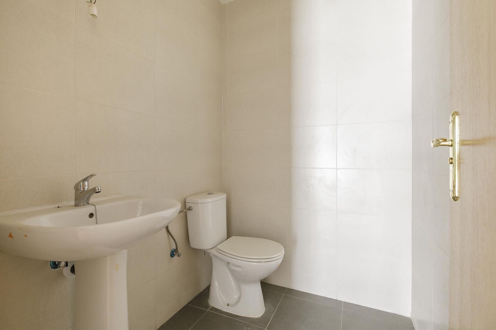 3 slaapkamer Appartement te koop in Laroles - € 65.000 (Ref: 9916636)