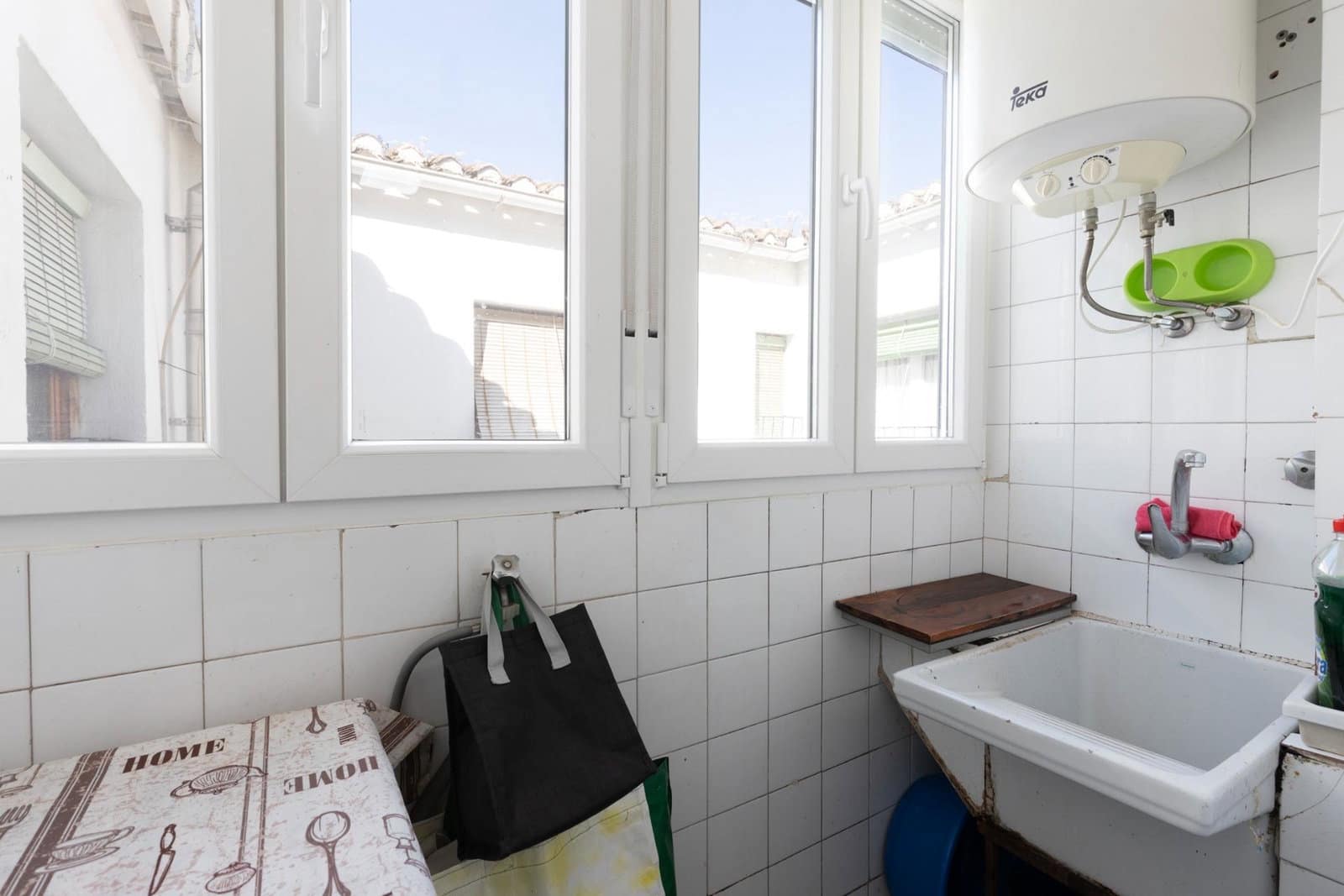 4 slaapkamer Appartement te koop in Granada stad - € 335.000 (Ref: 9916637)