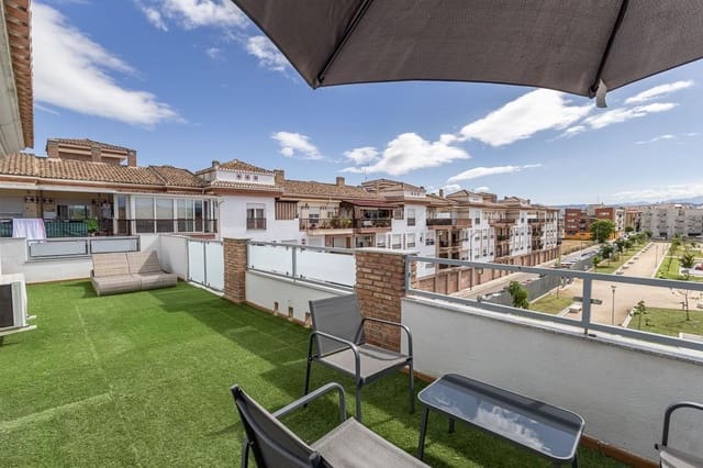 2 soverom Penthouse til salgs i Centro - Sagrario, Granada by med garasje - € 189 000 (Ref: 9916638)