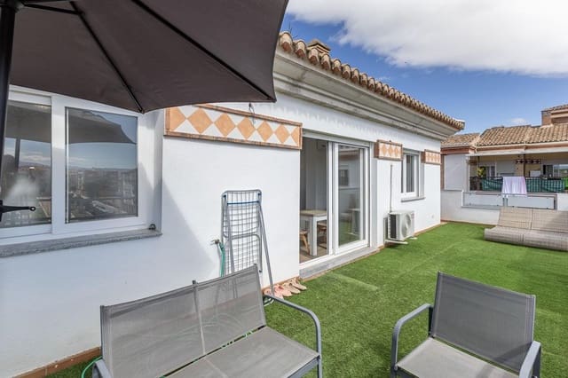2 soverom Penthouse til salgs i Centro - Sagrario, Granada by med garasje - € 189 000 (Ref: 9916638)