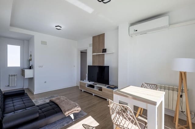 2 soverom Penthouse til salgs i Centro - Sagrario, Granada by med garasje - € 189 000 (Ref: 9916638)