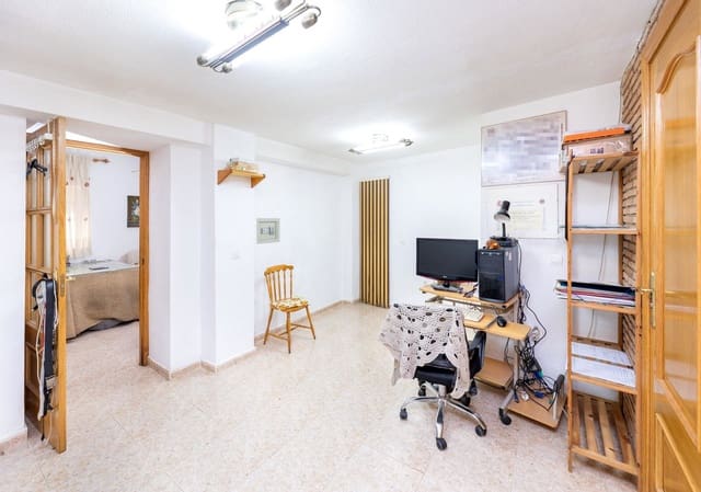 5 soveværelse Villa til salg i Armilla - € 225.000 (Ref: 9916640)
