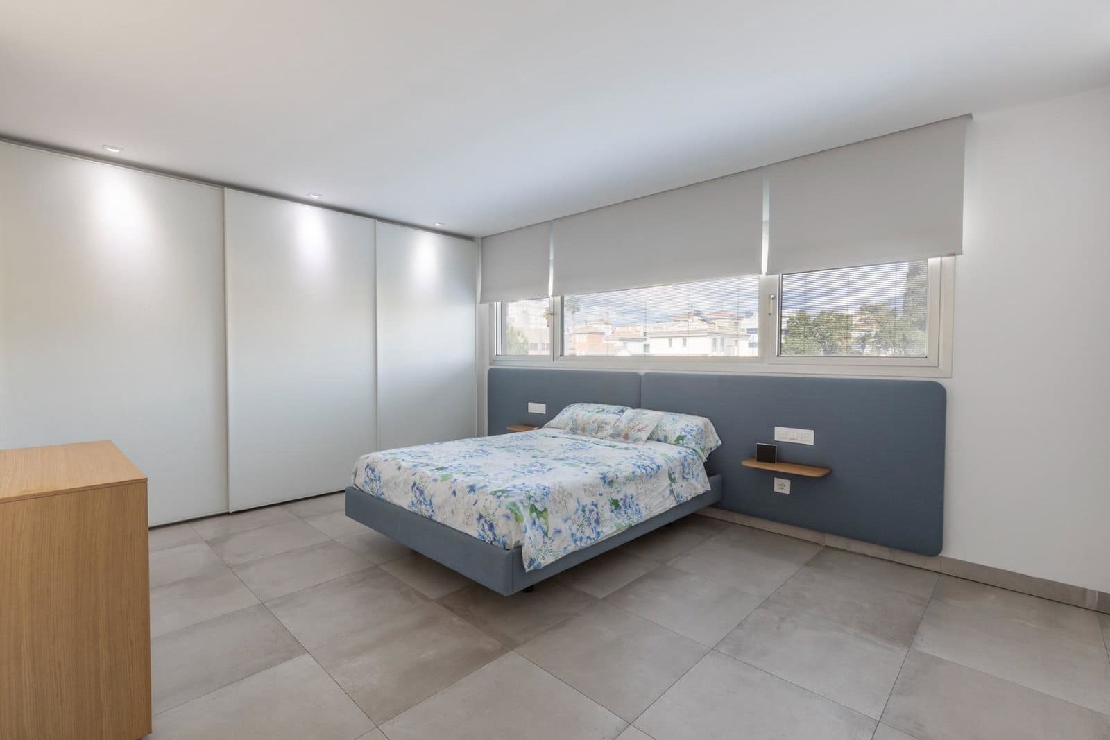 3 bedroom Villa for sale in Granada city with garage - € 715,000 (Ref: 9916641)