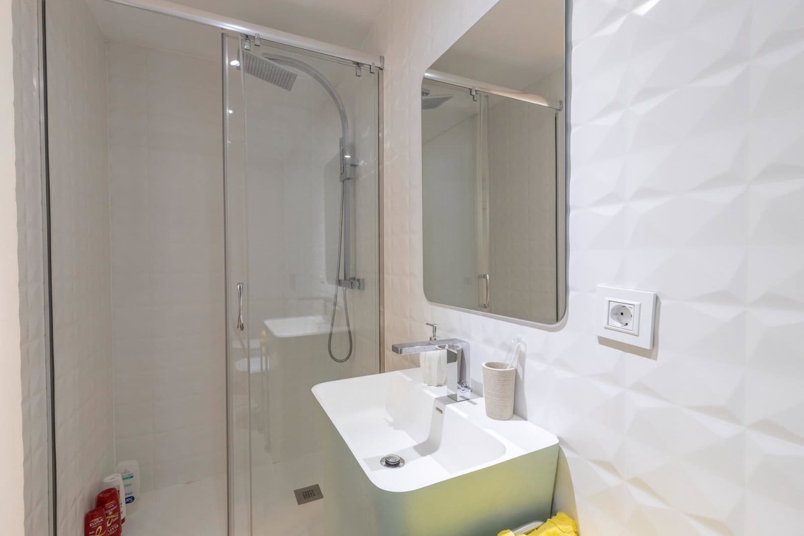 3 bedroom Villa for sale in Granada city with garage - € 715,000 (Ref: 9916641)