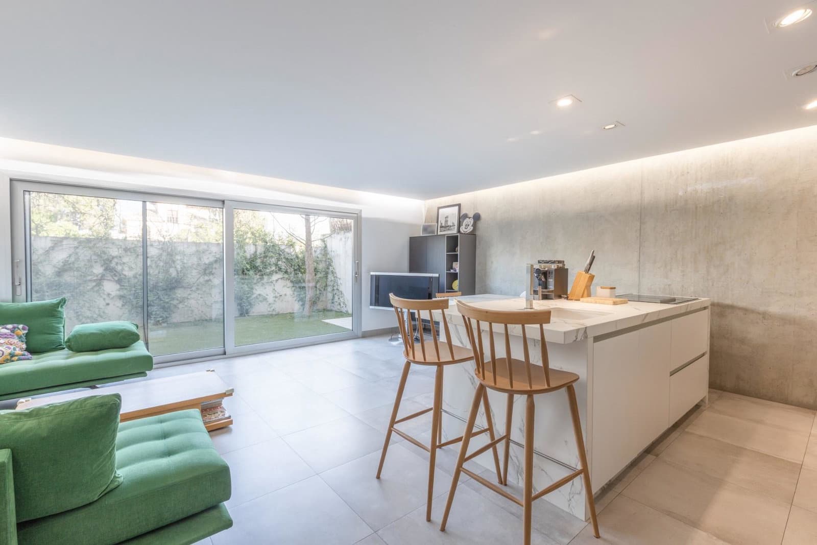 3 bedroom Villa for sale in Granada city with garage - € 715,000 (Ref: 9916641)
