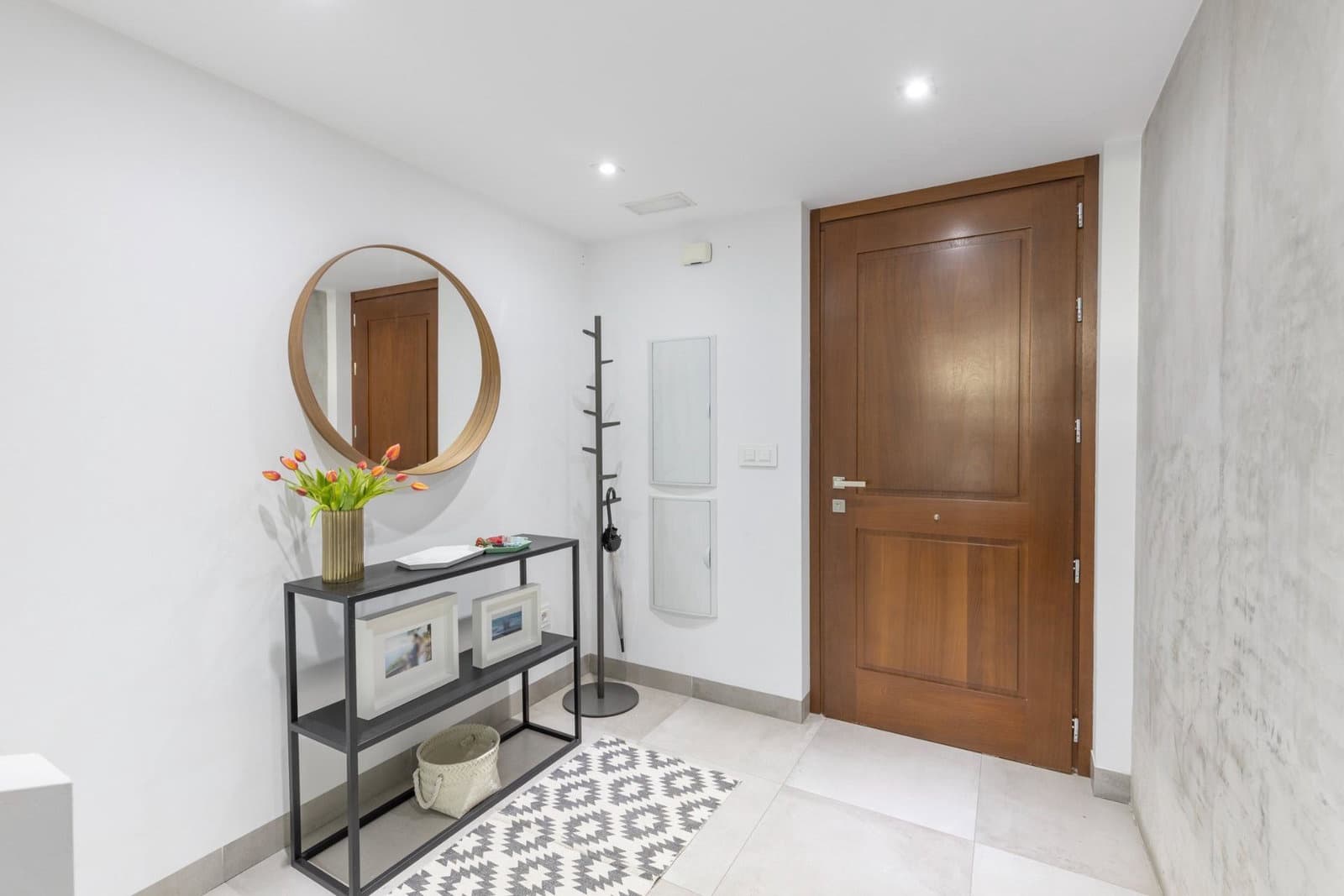 3 bedroom Villa for sale in Granada city with garage - € 715,000 (Ref: 9916641)