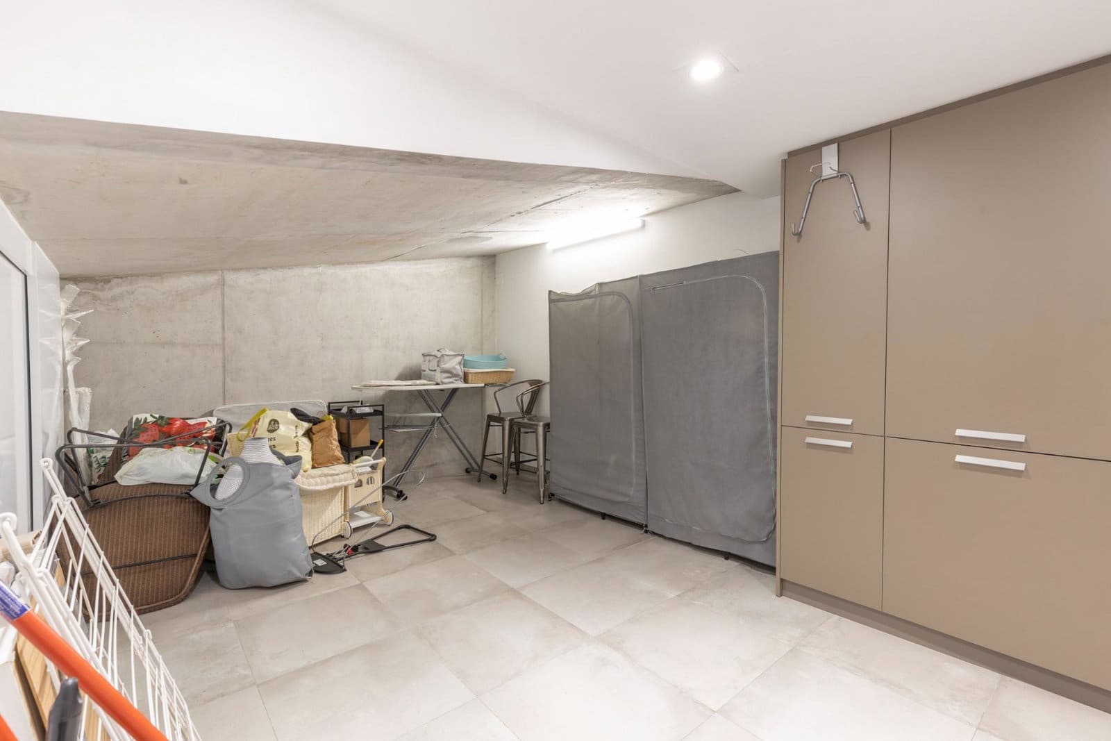 3 bedroom Villa for sale in Granada city with garage - € 715,000 (Ref: 9916641)