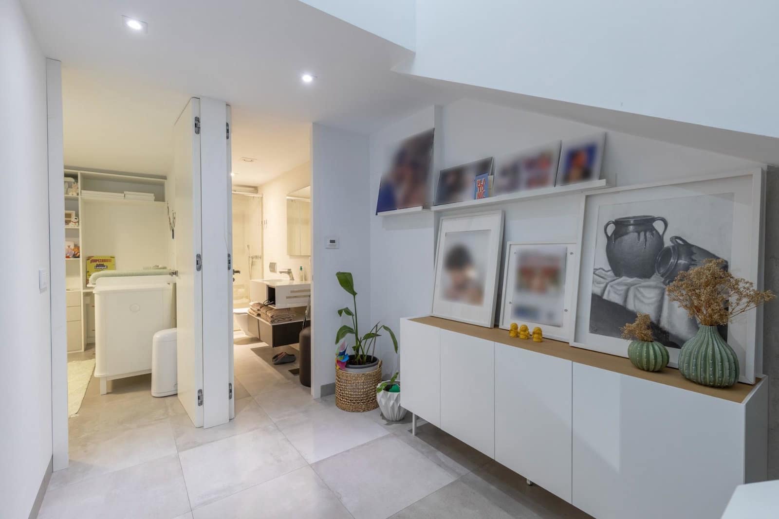 3 bedroom Villa for sale in Granada city with garage - € 715,000 (Ref: 9916641)