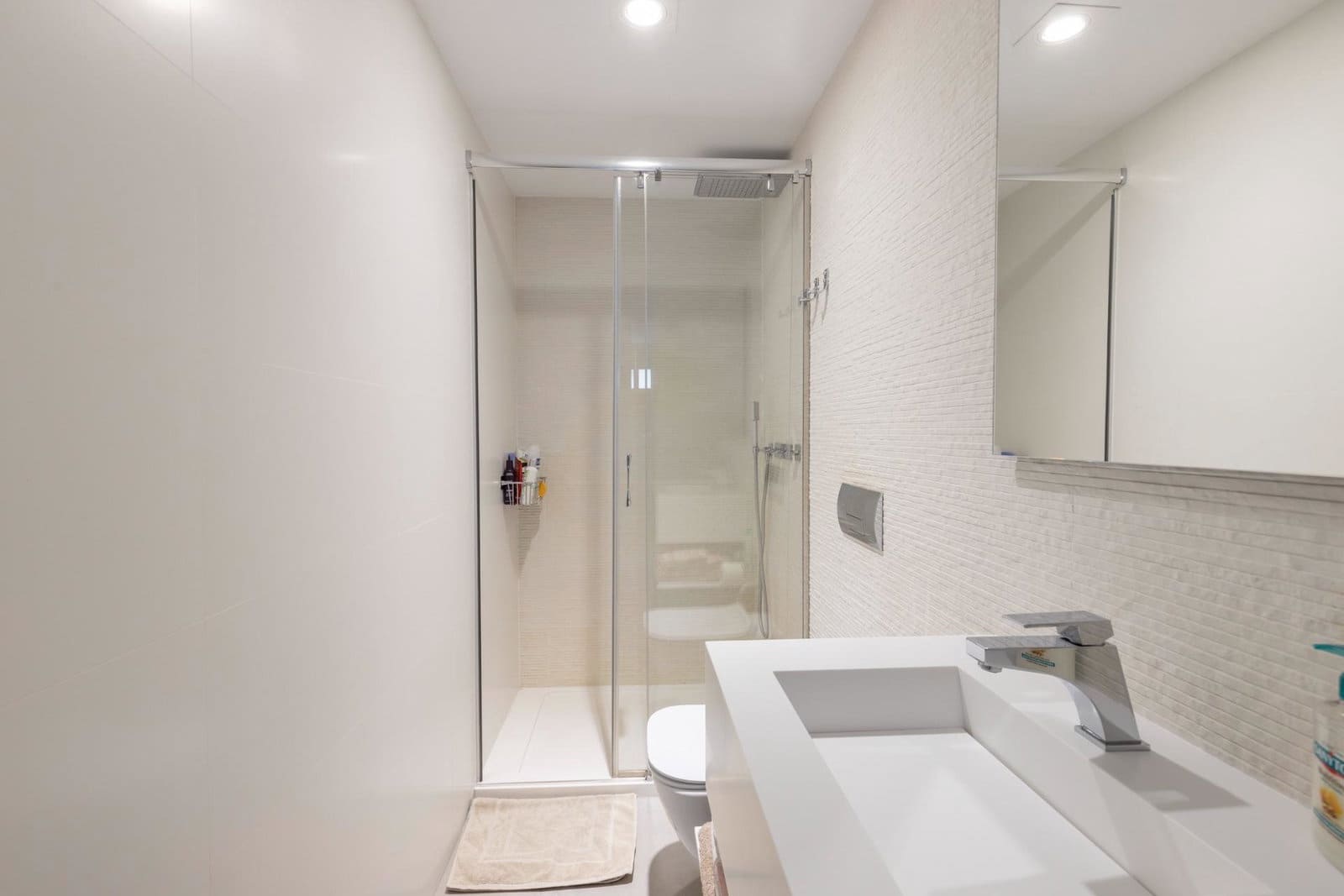 3 bedroom Villa for sale in Granada city with garage - € 715,000 (Ref: 9916641)