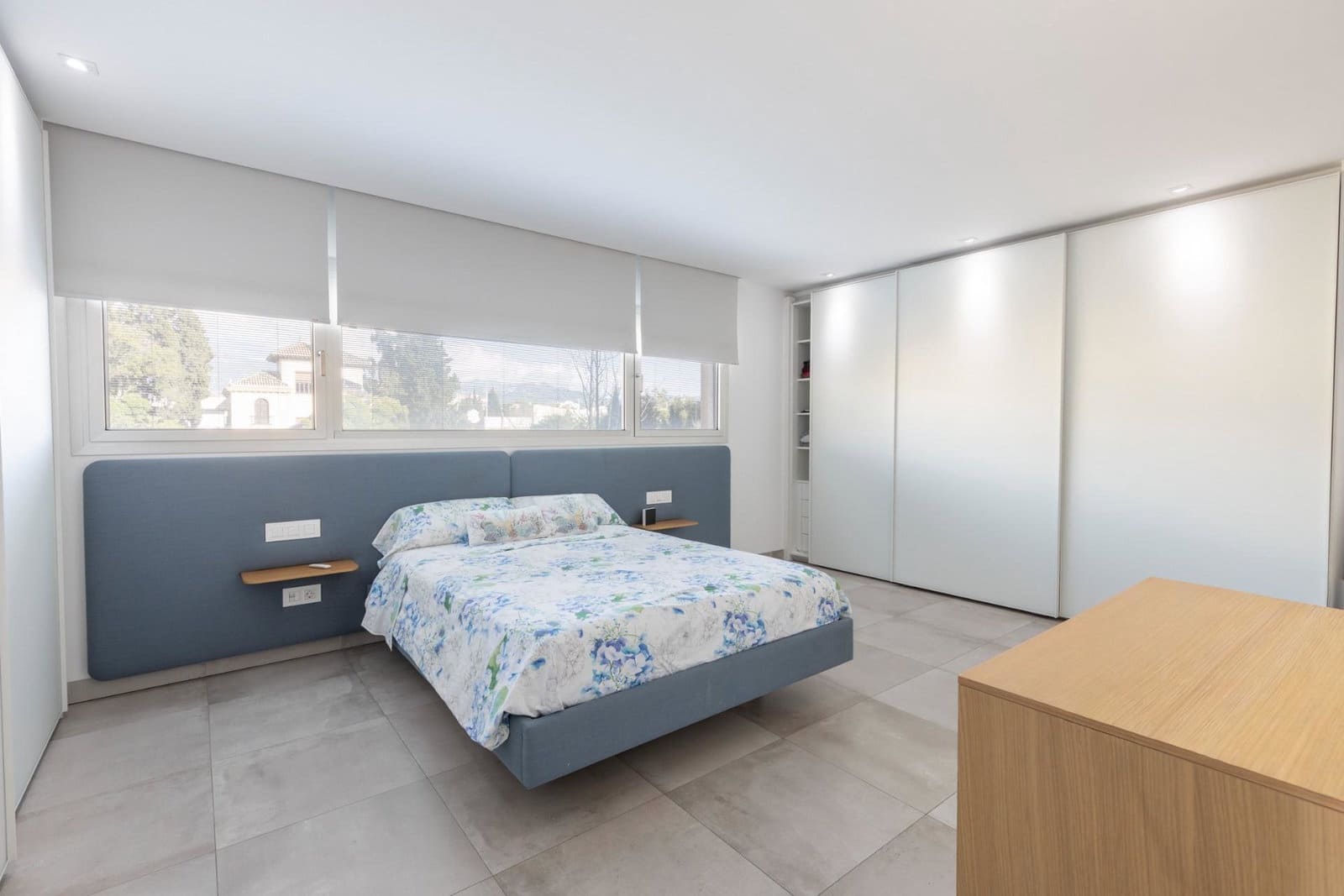 3 bedroom Villa for sale in Granada city with garage - € 715,000 (Ref: 9916641)