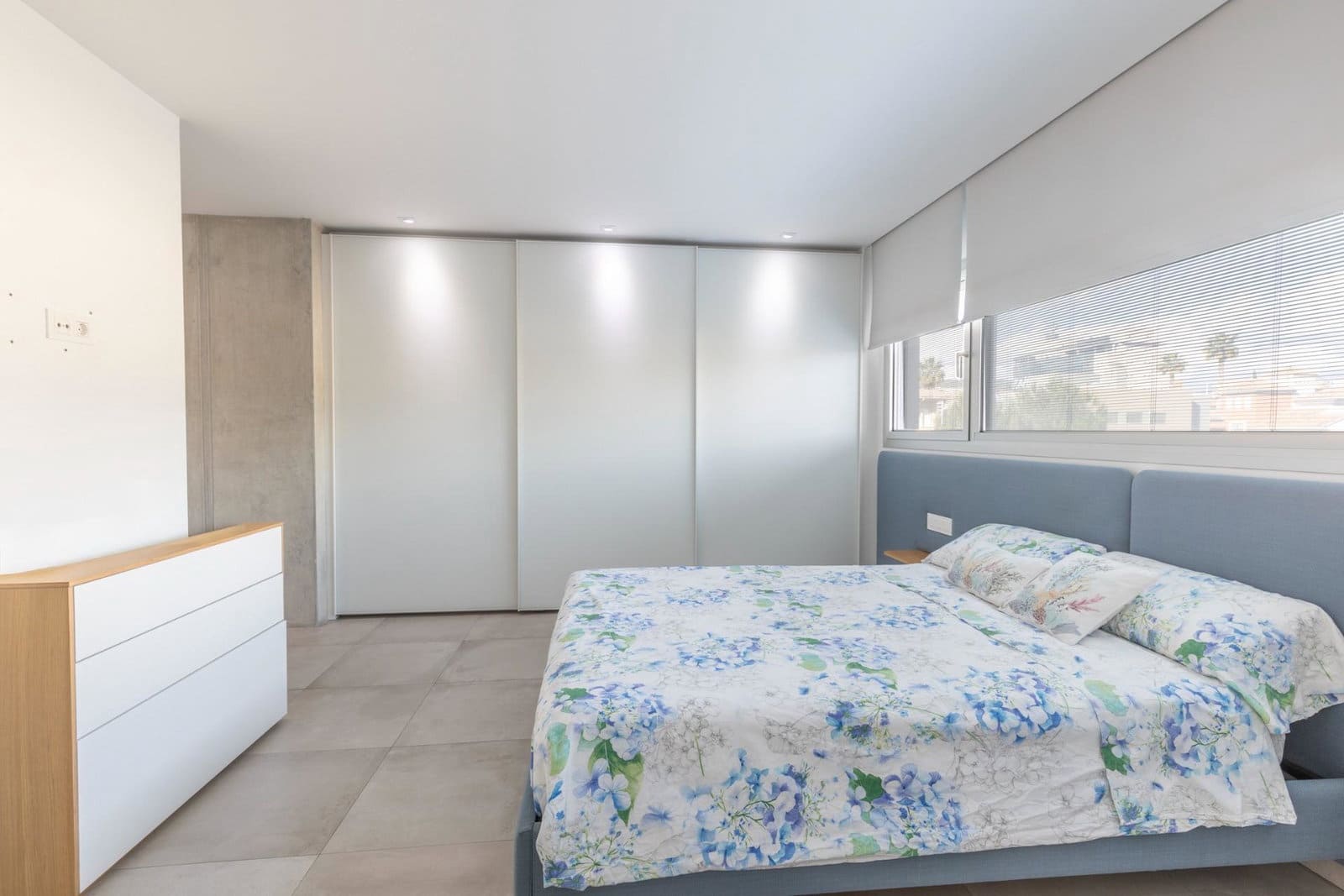3 bedroom Villa for sale in Granada city with garage - € 715,000 (Ref: 9916641)