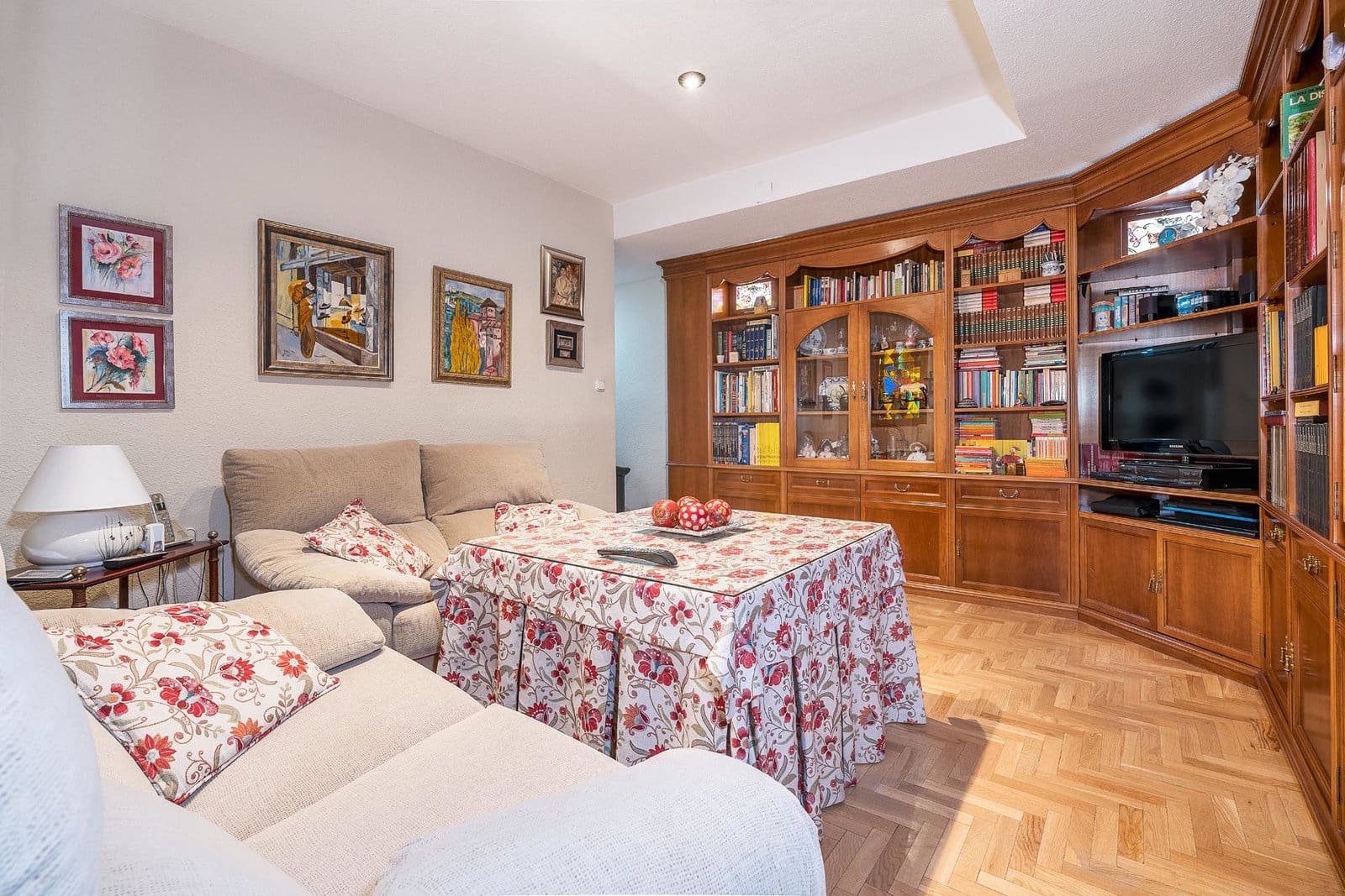3 Zimmer Apartment zu verkaufen in Granada Stadt - 375.000 € (Ref: 9916642)