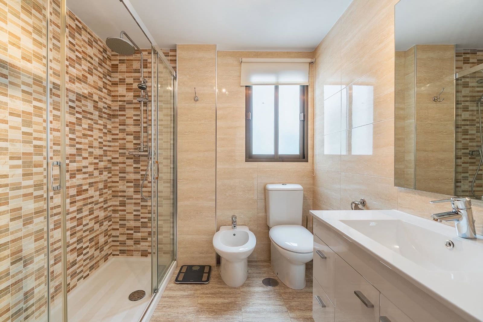 3 Zimmer Apartment zu verkaufen in Granada Stadt - 375.000 € (Ref: 9916642)