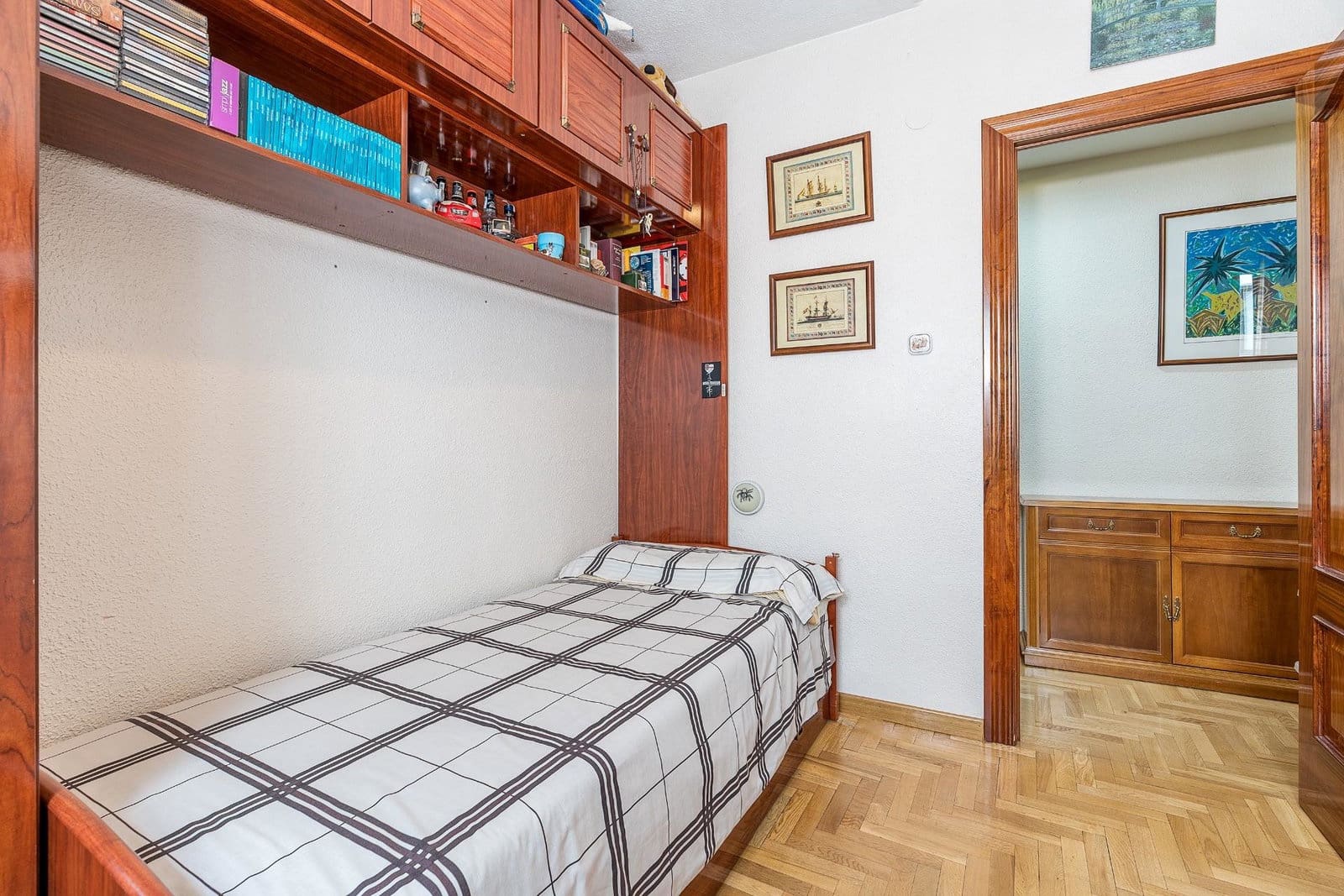 3 Zimmer Apartment zu verkaufen in Granada Stadt - 375.000 € (Ref: 9916642)