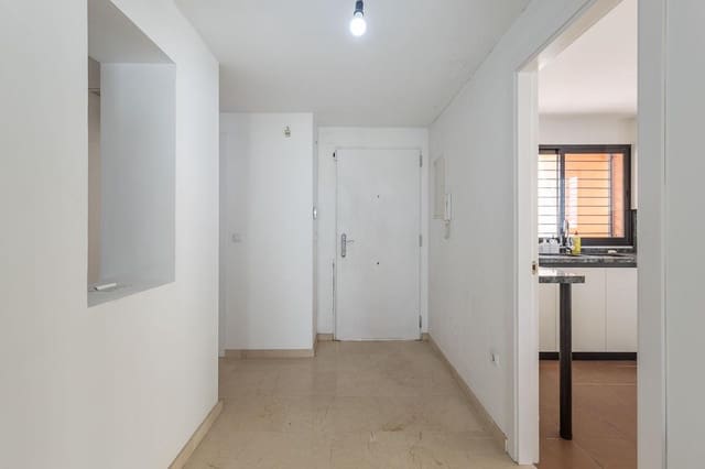 3 chambre Villa/Maison Mitoyenne à vendre à Albolote avec piscine garage - 380 000 € (Ref: 9916644)