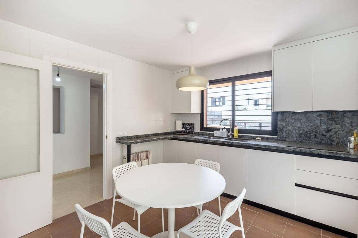 3 chambre Villa/Maison Mitoyenne à vendre à Albolote avec piscine garage - 380 000 € (Ref: 9916644)