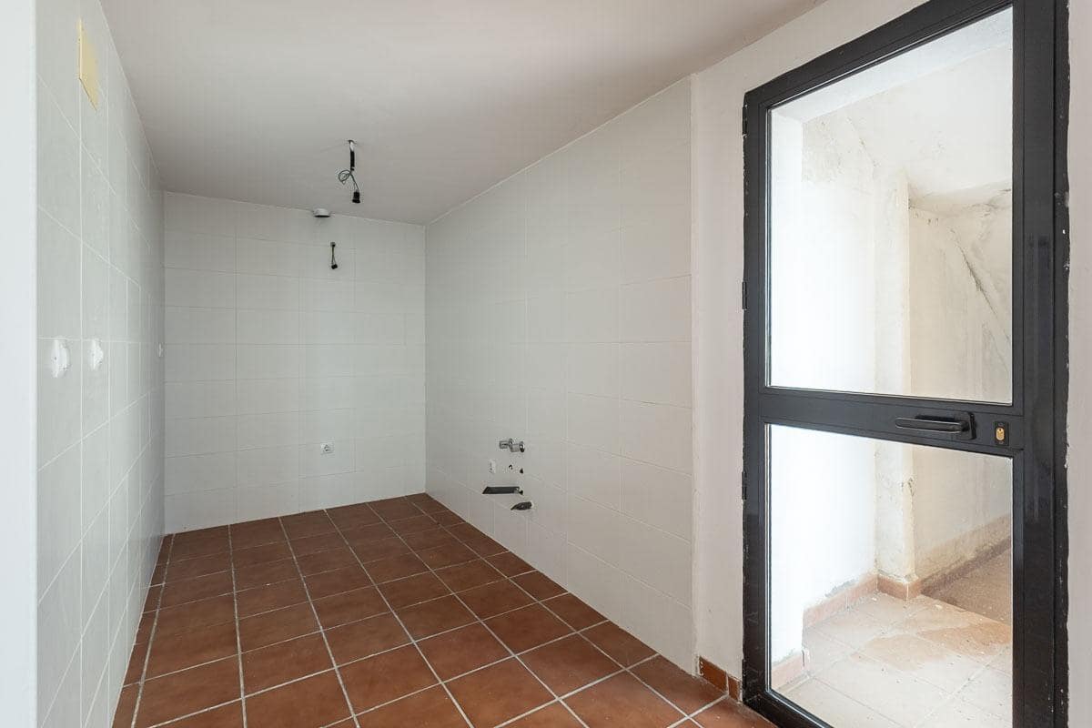 3 chambre Villa/Maison Mitoyenne à vendre à Albolote avec piscine garage - 380 000 € (Ref: 9916644)