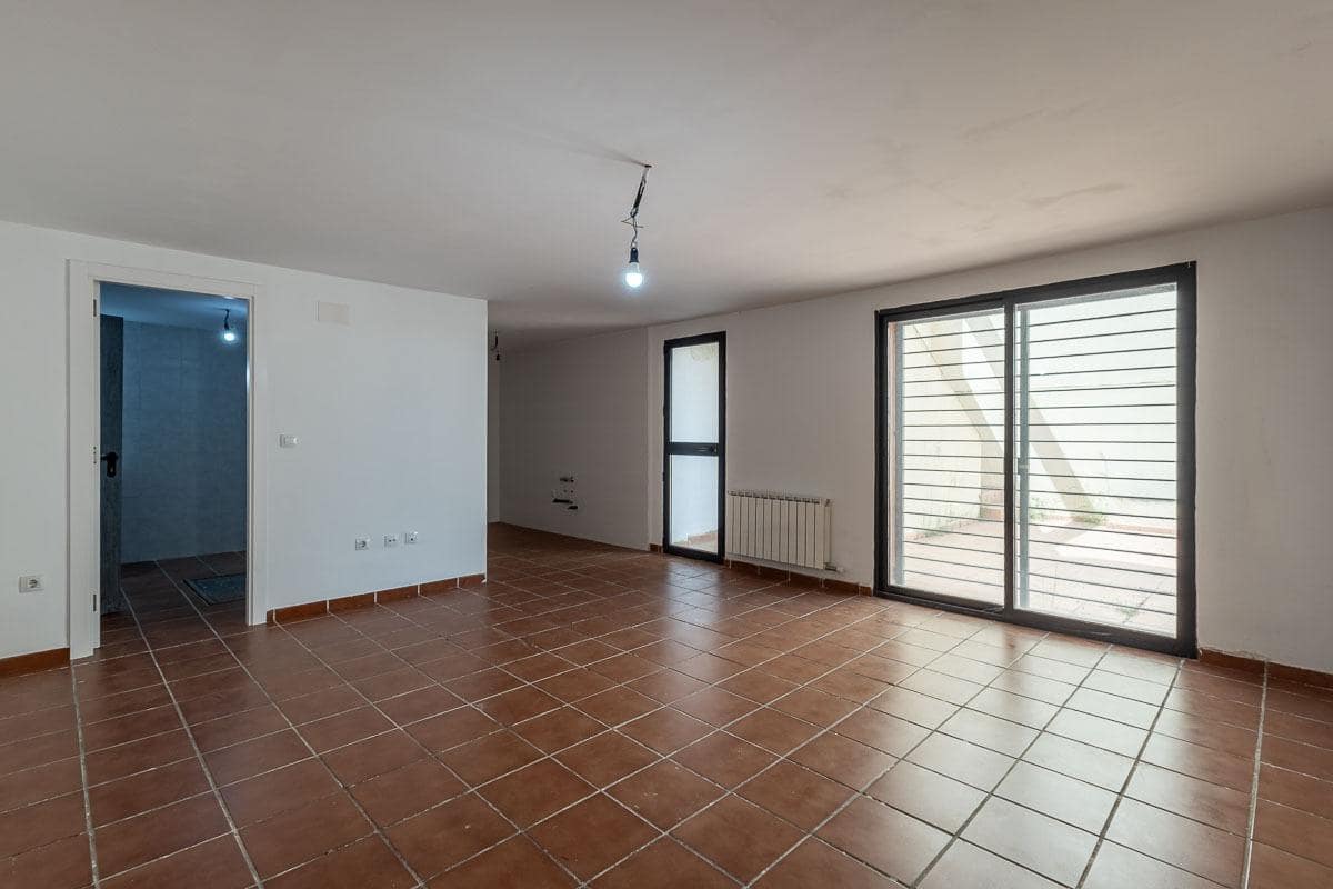 3 chambre Villa/Maison Mitoyenne à vendre à Albolote avec piscine garage - 380 000 € (Ref: 9916644)