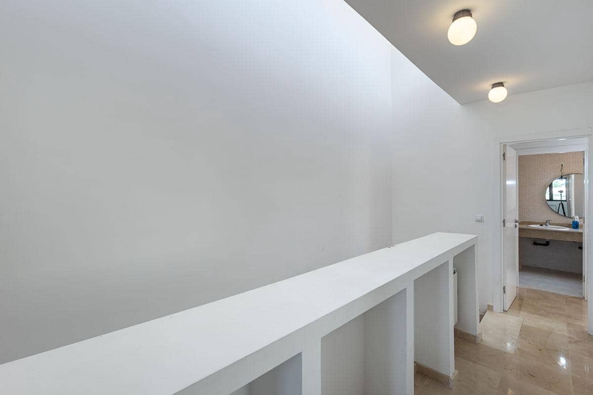 3 chambre Villa/Maison Mitoyenne à vendre à Albolote avec piscine garage - 380 000 € (Ref: 9916644)