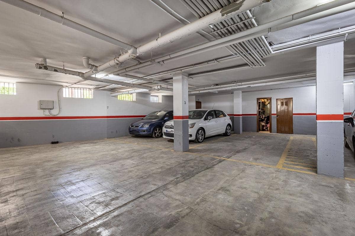 4 chambre Appartement à vendre à Grenade ville avec garage - 250 000 € (Ref: 9916646)