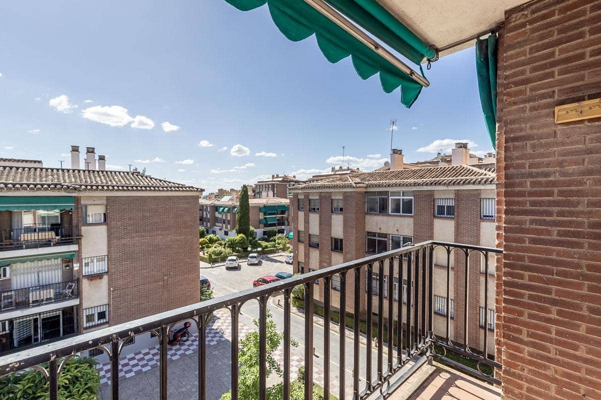 4 chambre Appartement à vendre à Grenade ville avec garage - 250 000 € (Ref: 9916646)