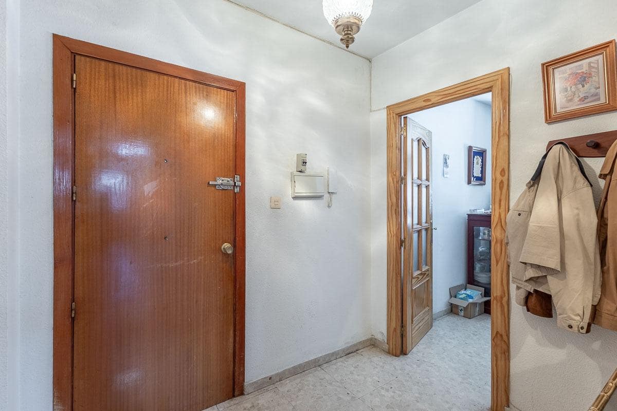 4 chambre Appartement à vendre à Grenade ville avec garage - 250 000 € (Ref: 9916646)
