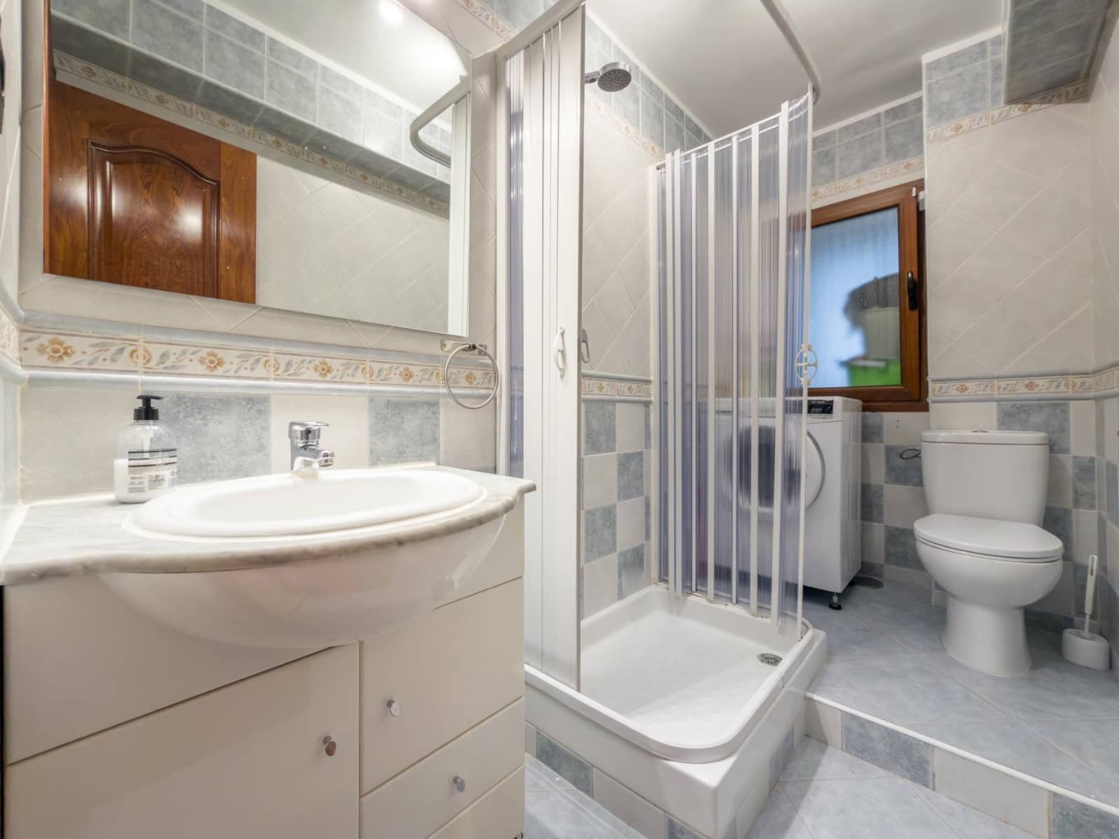 Apartamento de 3 habitaciones en Armilla en venta - 179.700 € (Ref: 9916647)