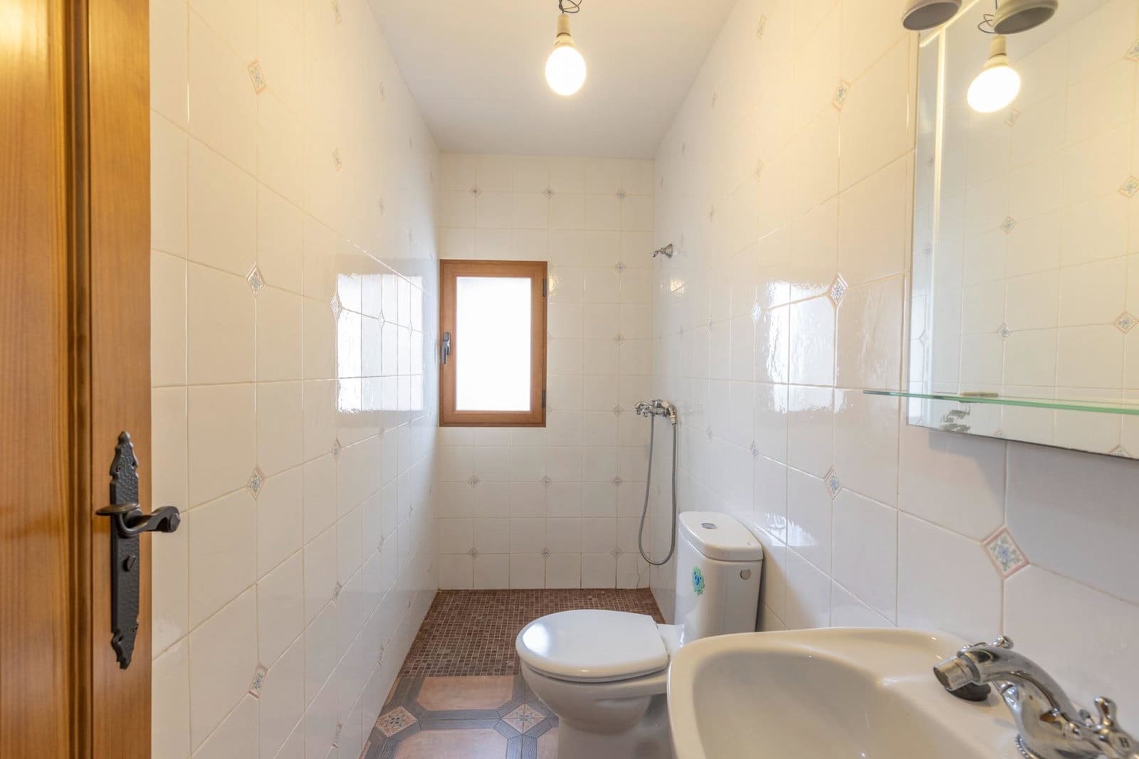 4 bedroom Finca/Country House for sale in Niguelas - € 160,000 (Ref: 9916648)