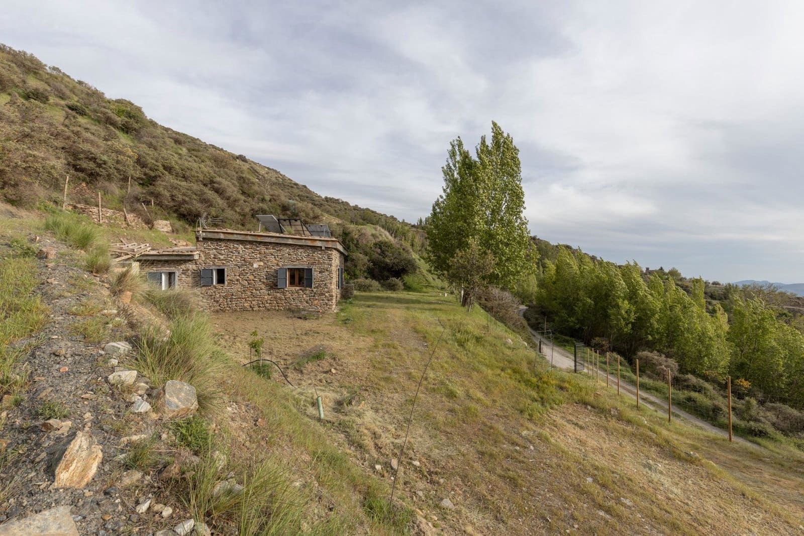 4 bedroom Finca/Country House for sale in Niguelas - € 160,000 (Ref: 9916648)