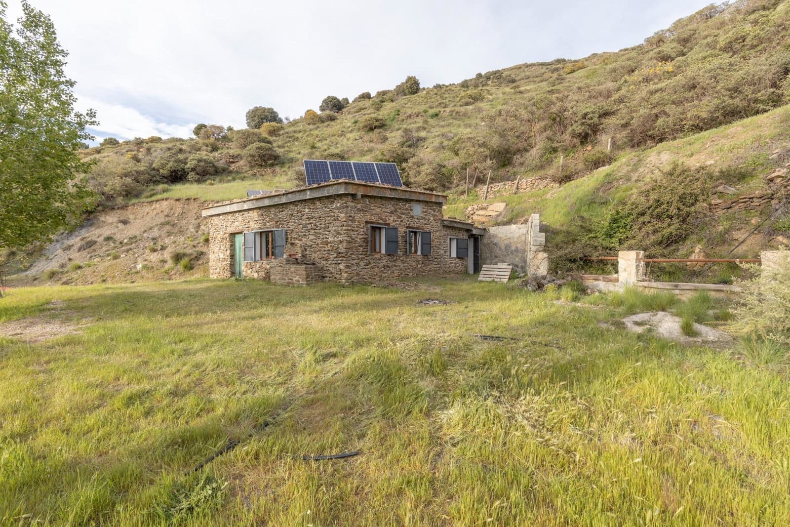 4 bedroom Finca/Country House for sale in Niguelas - € 160,000 (Ref: 9916648)