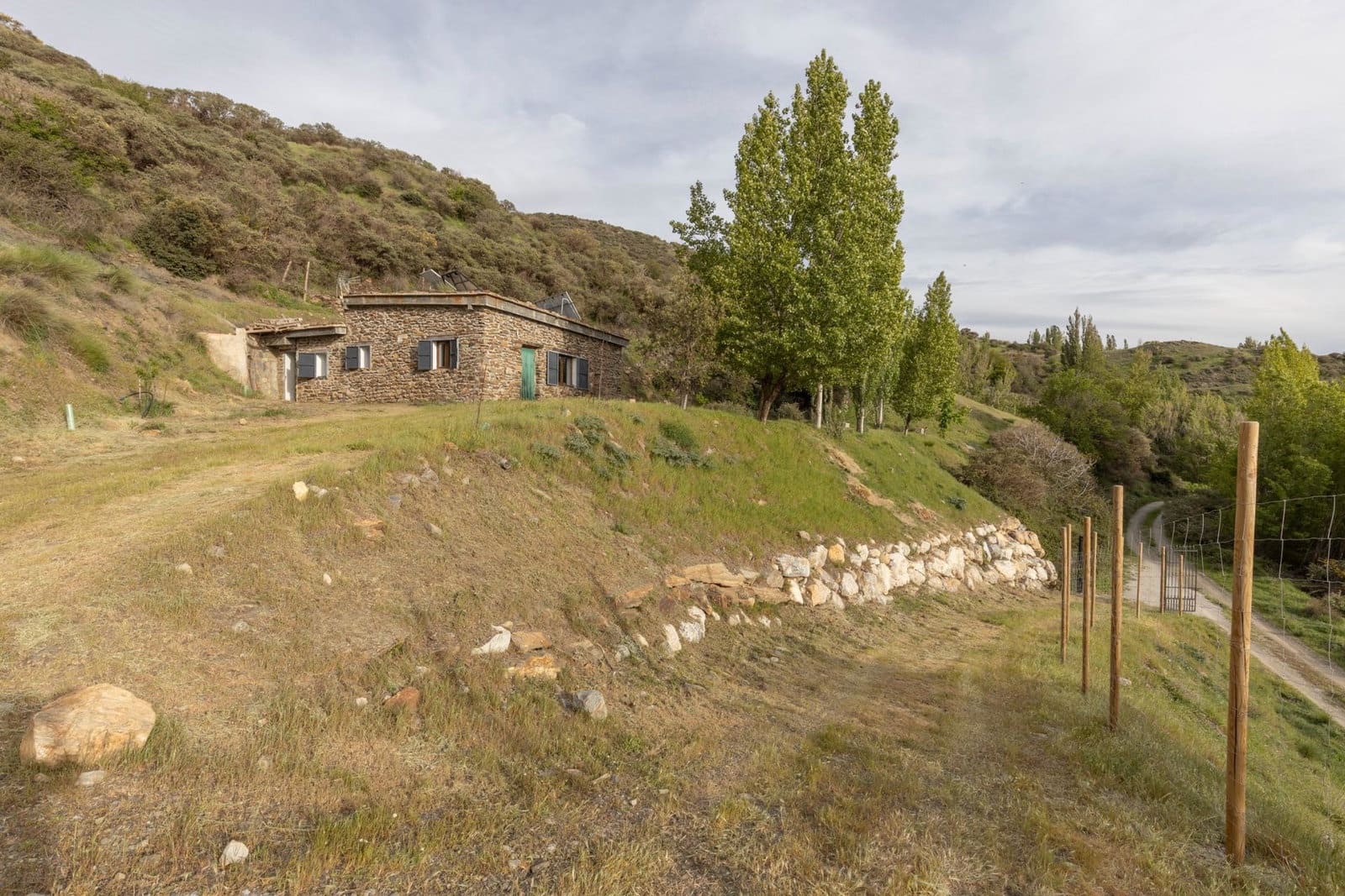 4 bedroom Finca/Country House for sale in Niguelas - € 160,000 (Ref: 9916648)