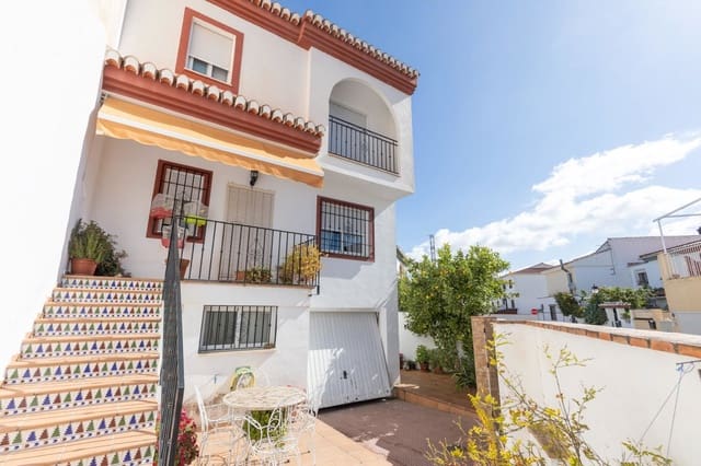 3 quarto Moradia em Banda para venda em Las Gabias com piscina garagem - 259 000 € (Ref: 9916652)