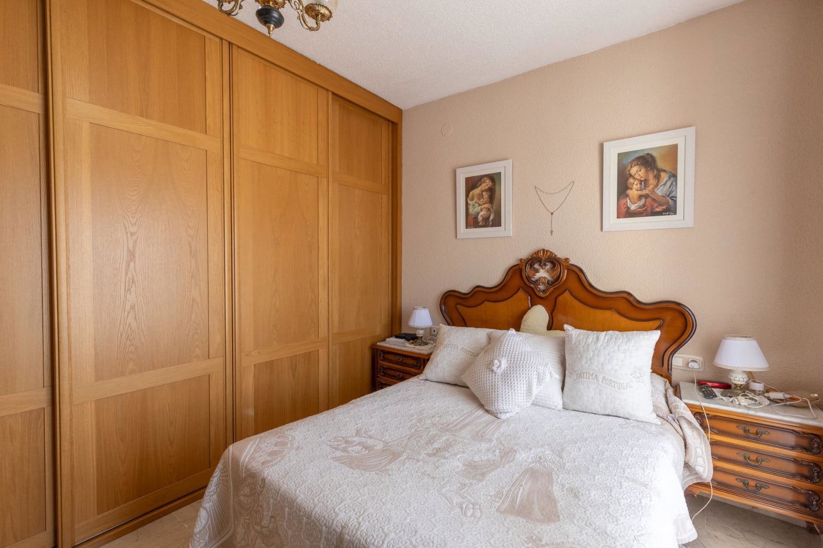 3 quarto Moradia em Banda para venda em Las Gabias com piscina garagem - 259 000 € (Ref: 9916652)