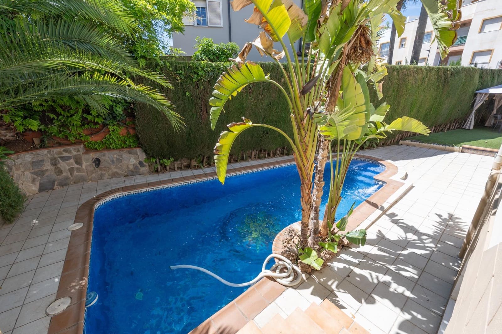 Chalet de 5 habitaciones en Gójar en venta con piscina garaje - 329.000 € (Ref: 9916654)