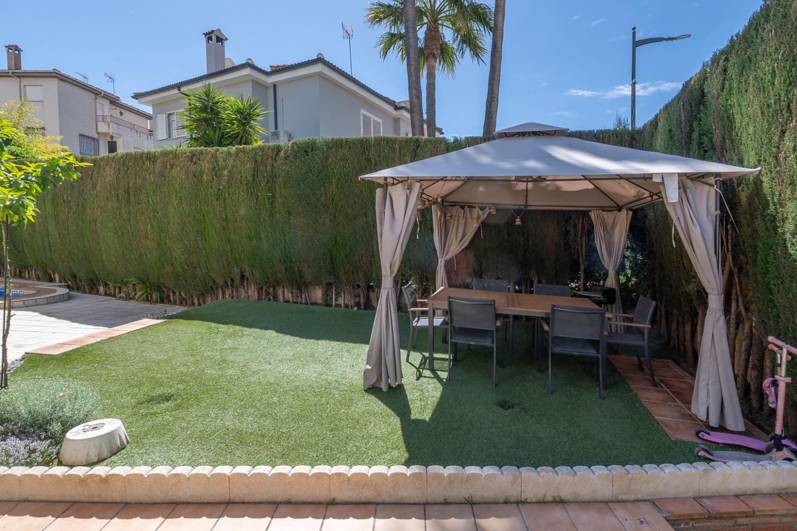 Chalet de 5 habitaciones en Gójar en venta con piscina garaje - 329.000 € (Ref: 9916654)