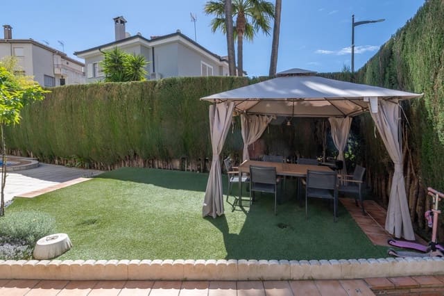 5 soveværelse Villa til salg i Gójar med swimmingpool garage - € 329.000 (Ref: 9916654)