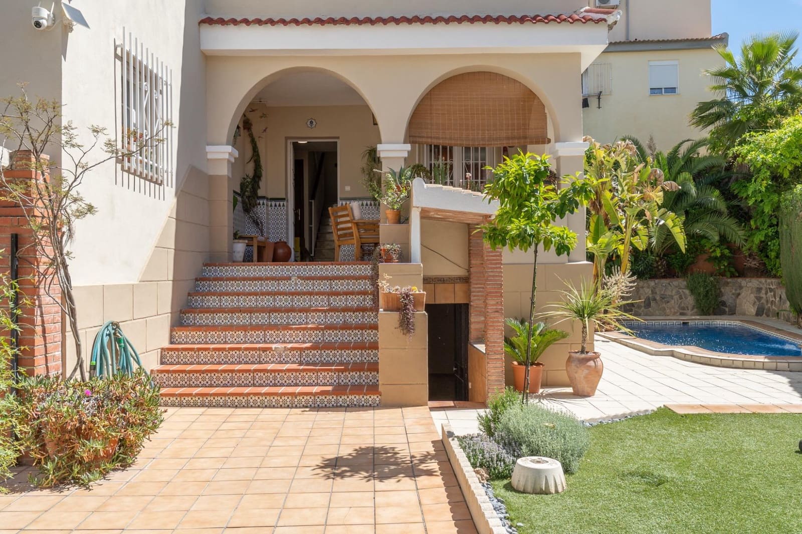 Chalet de 5 habitaciones en Gójar en venta con piscina garaje - 329.000 € (Ref: 9916654)