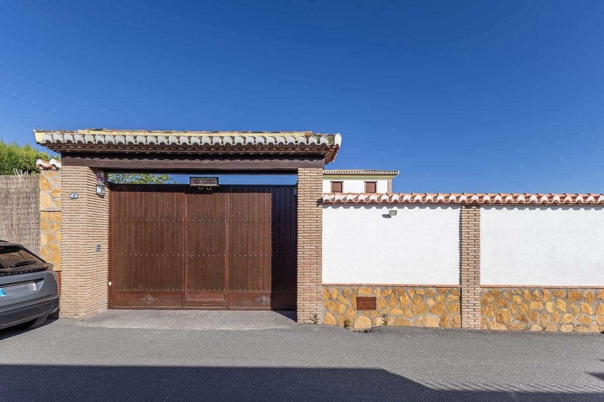 3 soveværelse Villa til salg i Albolote med swimmingpool garage - € 480.000 (Ref: 9916656)