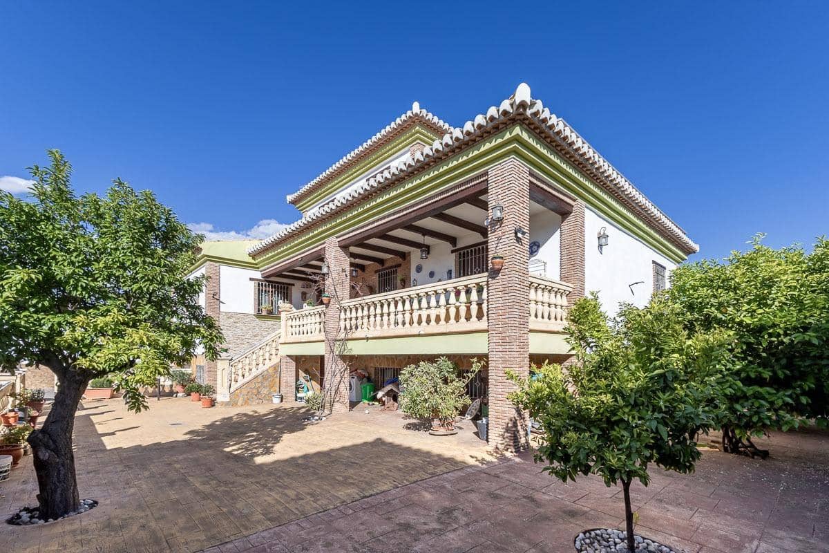 3 soveværelse Villa til salg i Albolote med swimmingpool garage - € 480.000 (Ref: 9916656)
