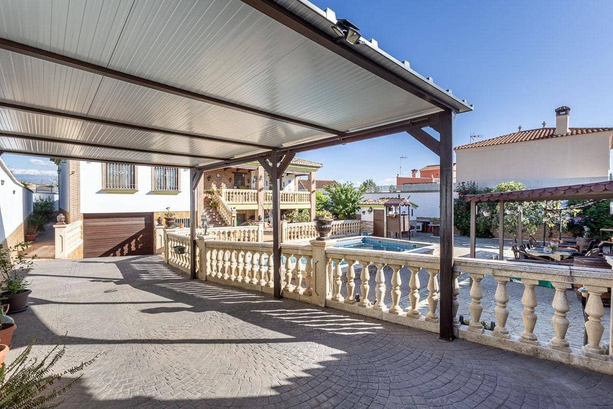 3 soveværelse Villa til salg i Albolote med swimmingpool garage - € 480.000 (Ref: 9916656)